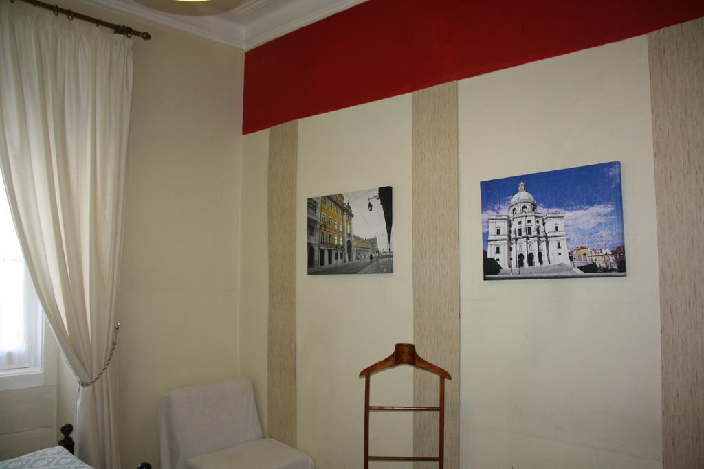 Pensao Residencial Estrela Do Mondego Hotel Lisbon Room photo
