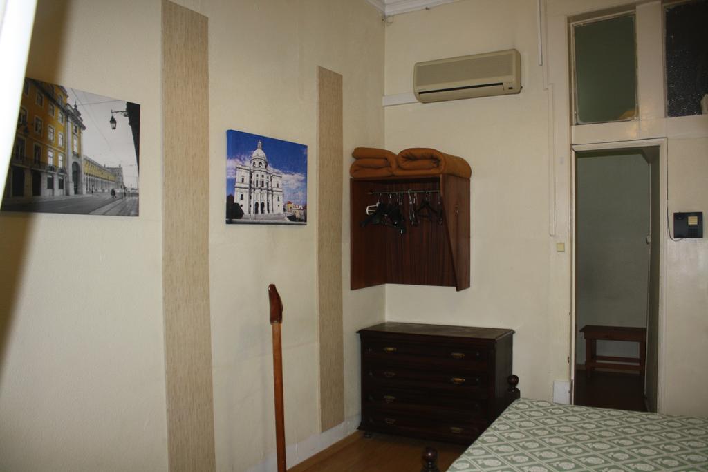 Pensao Residencial Estrela Do Mondego Hotel Lisbon Room photo